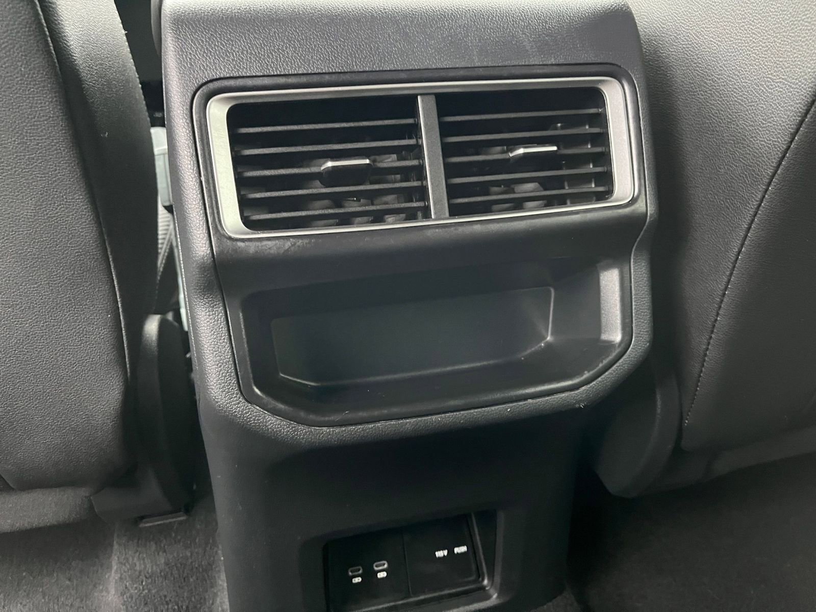 Thumbnail: 2025 Volkswagen Atlas - 24