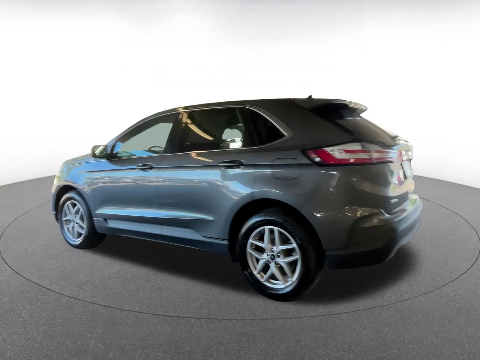 Thumbnail: 2024 Ford Edge - 10