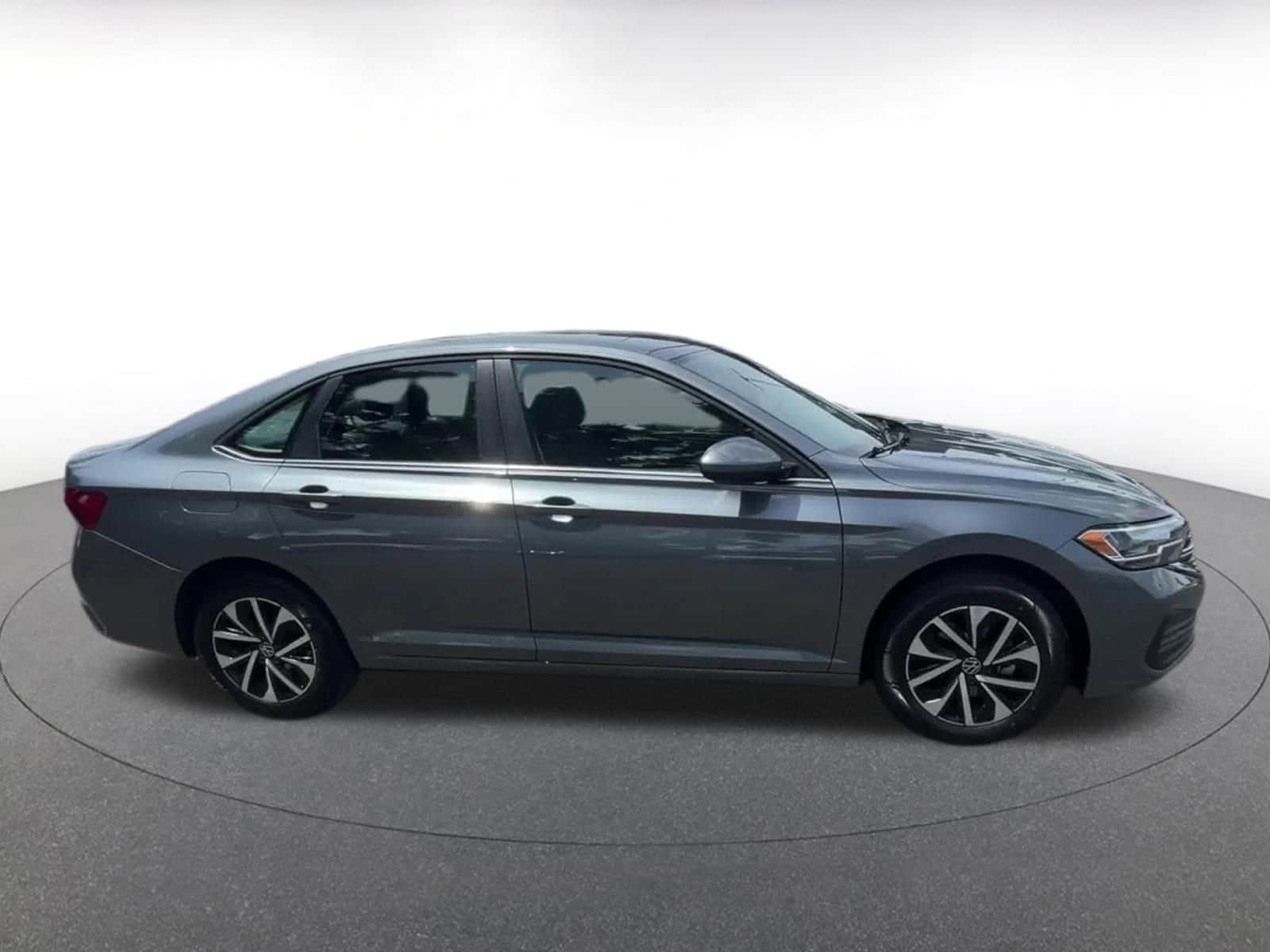 Thumbnail: 2024 Volkswagen Jetta - 16