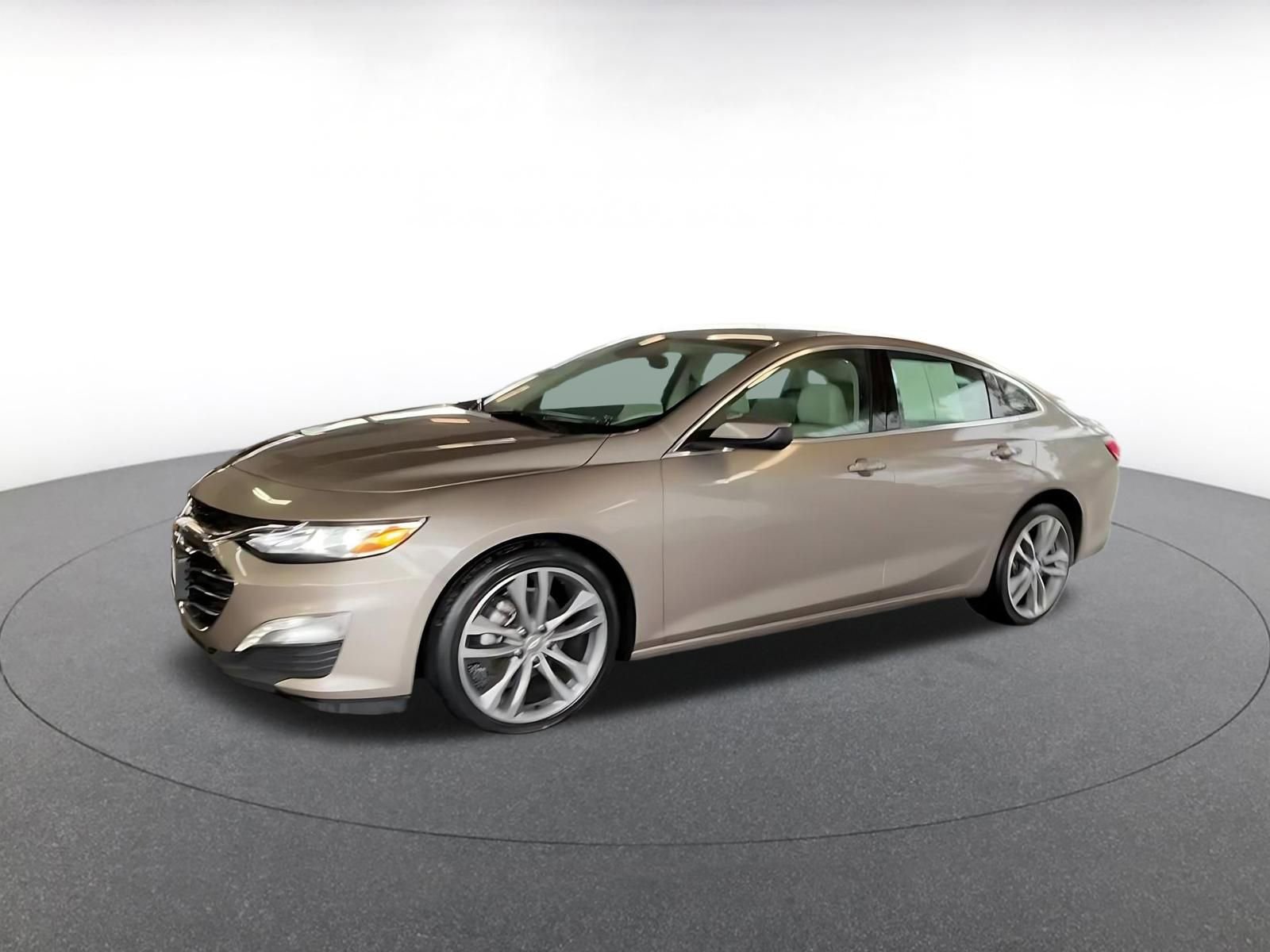 Thumbnail: 2024 Chevrolet Malibu - 8