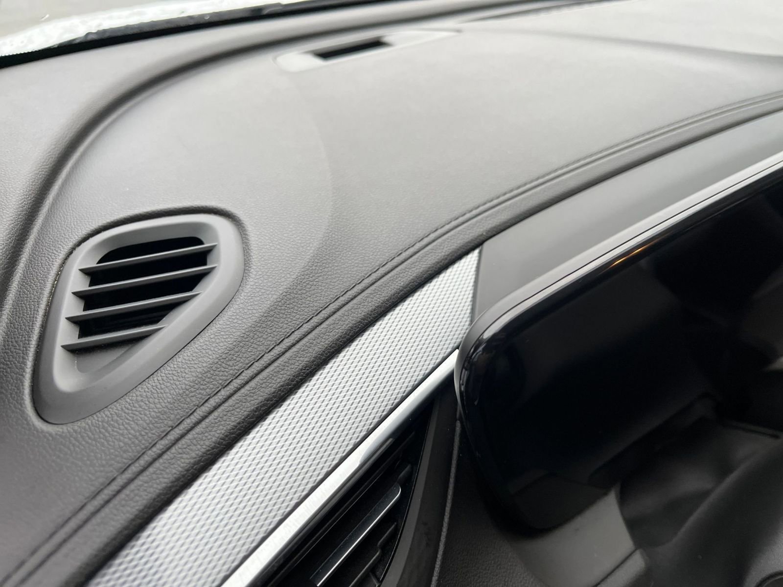 Thumbnail: 2025 Buick Encore GX - 34