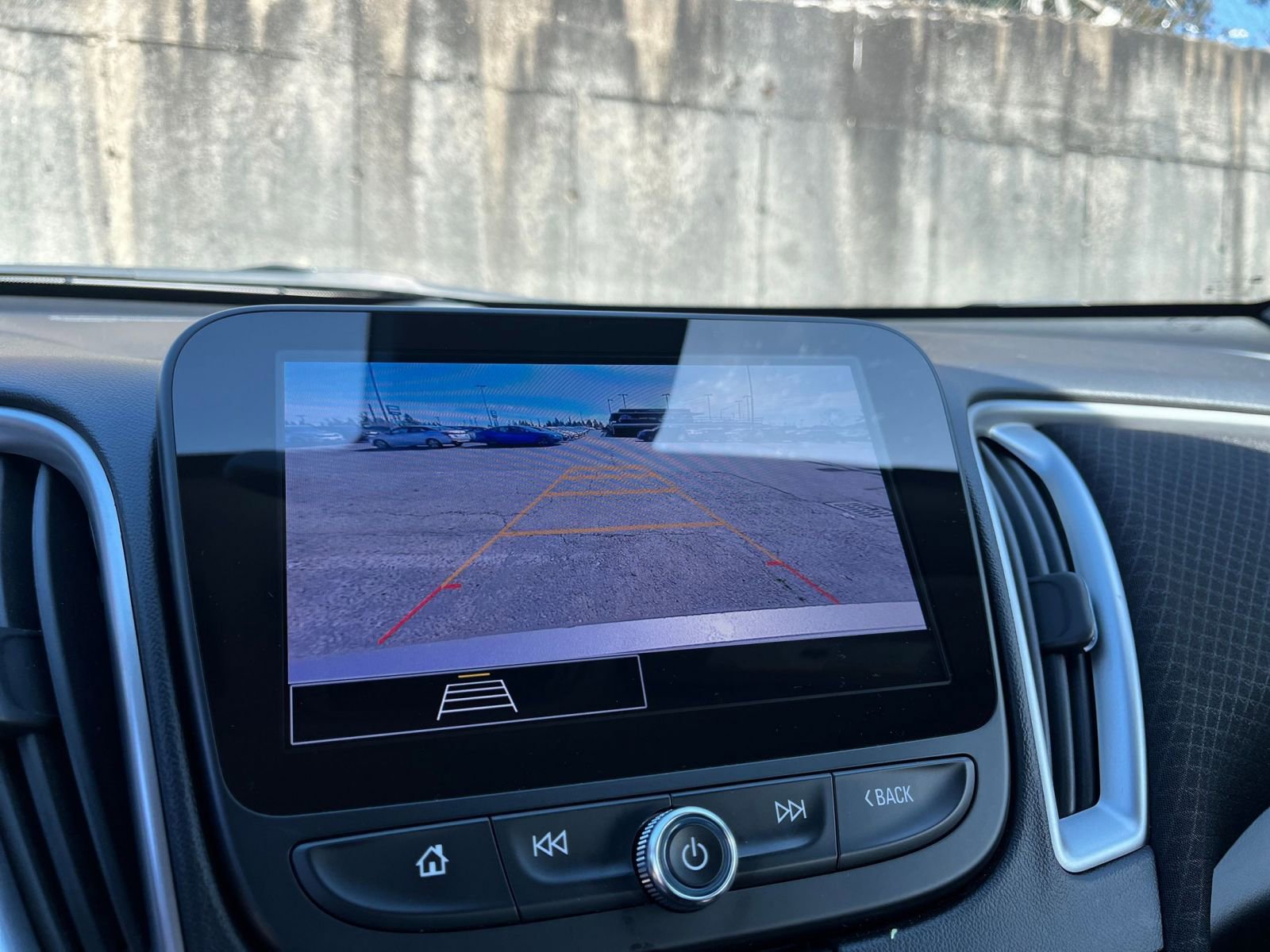 Thumbnail: 2024 Chevrolet Malibu - 24