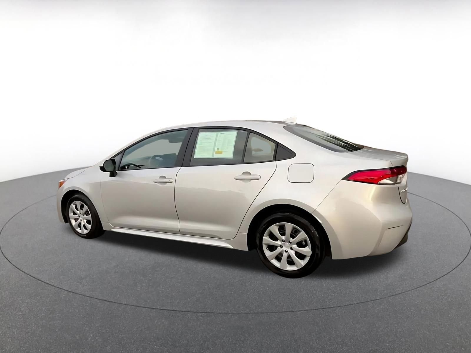 Thumbnail: 2025 Toyota Corolla - 10