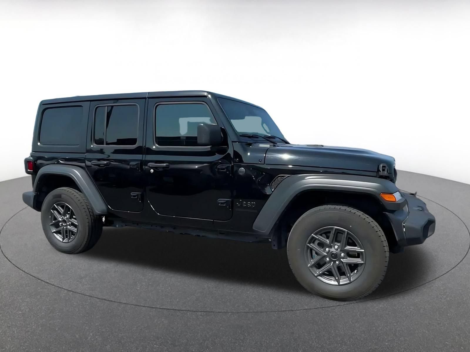 Thumbnail: 2025 Jeep Wrangler - 16