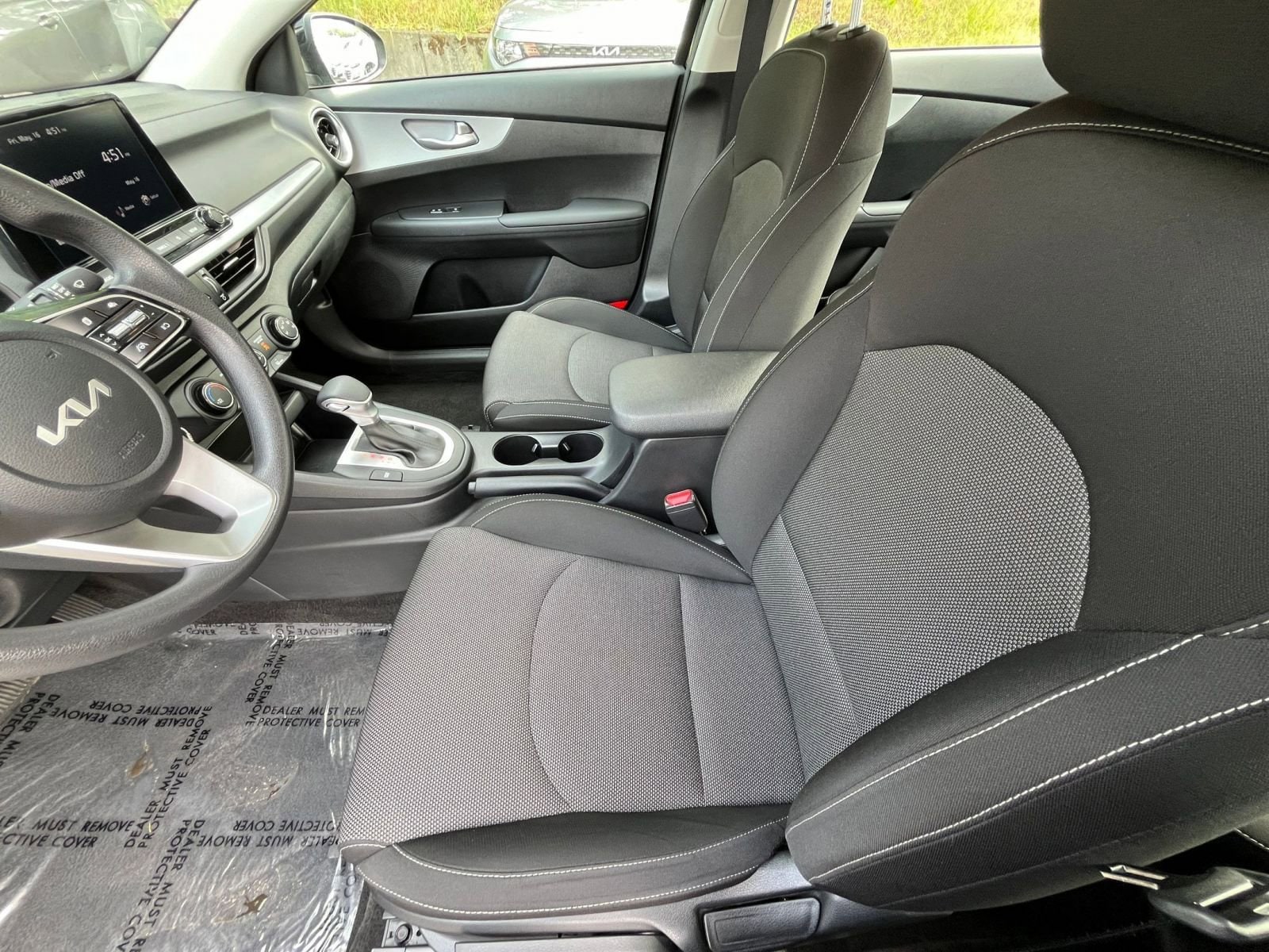 2024 Kia Forte LXS 27