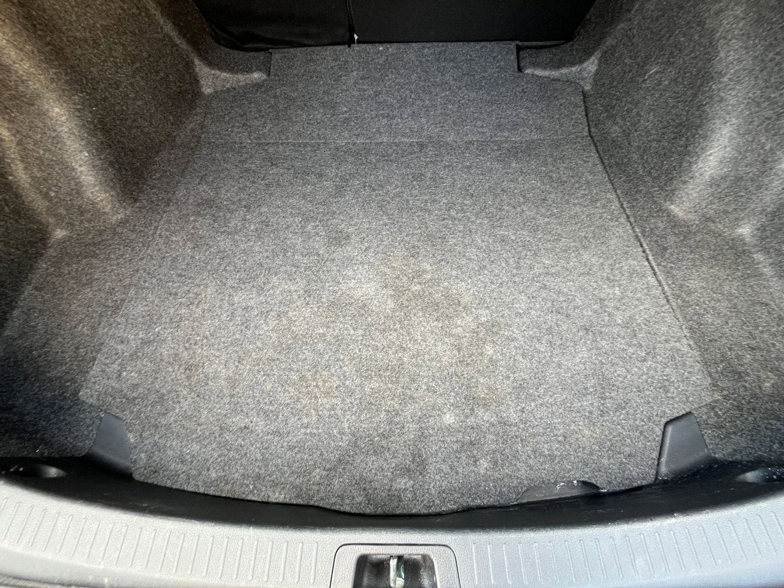 Thumbnail: 2025 Toyota Corolla - 31