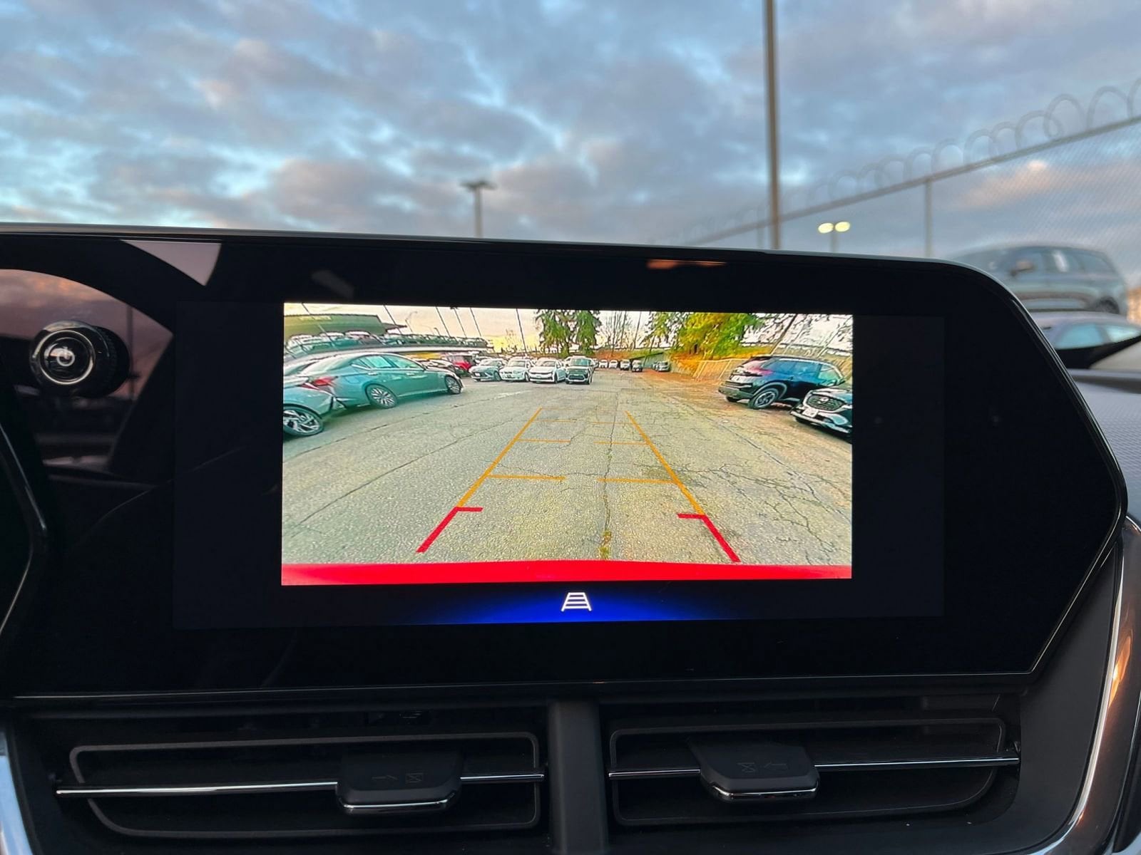 Thumbnail: 2025 Chevrolet Trax - 17