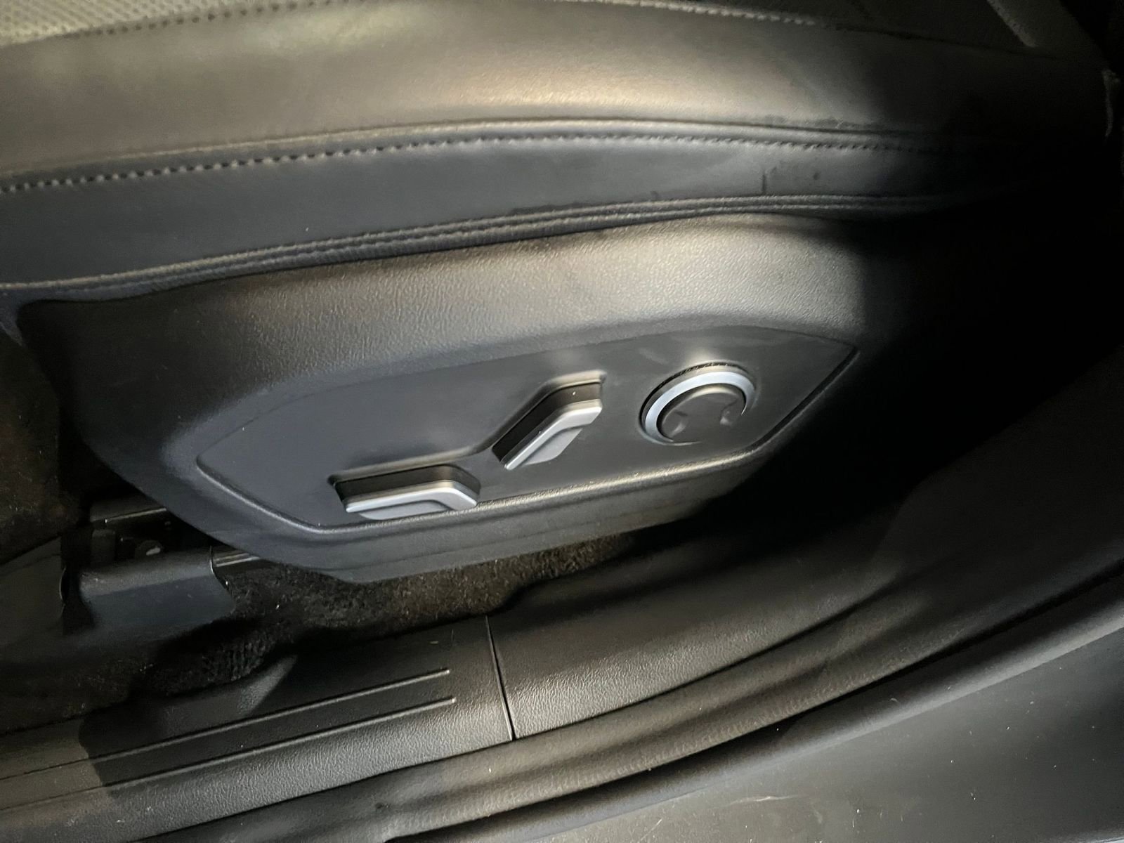 Thumbnail: 2025 Hyundai Santa Fe - 27