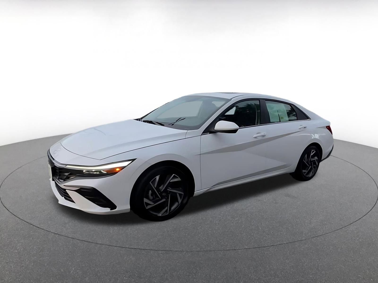 Thumbnail: 2025 Hyundai Elantra - 8