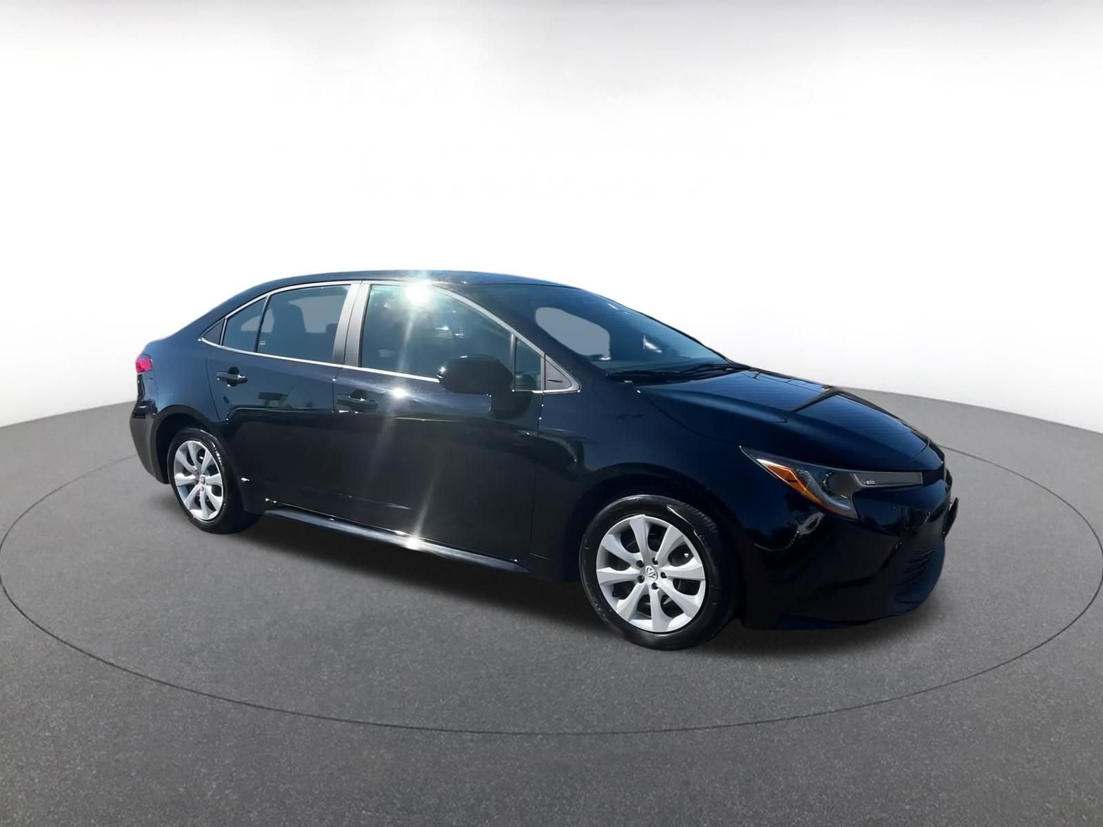 Thumbnail: 2024 Toyota Corolla - 2