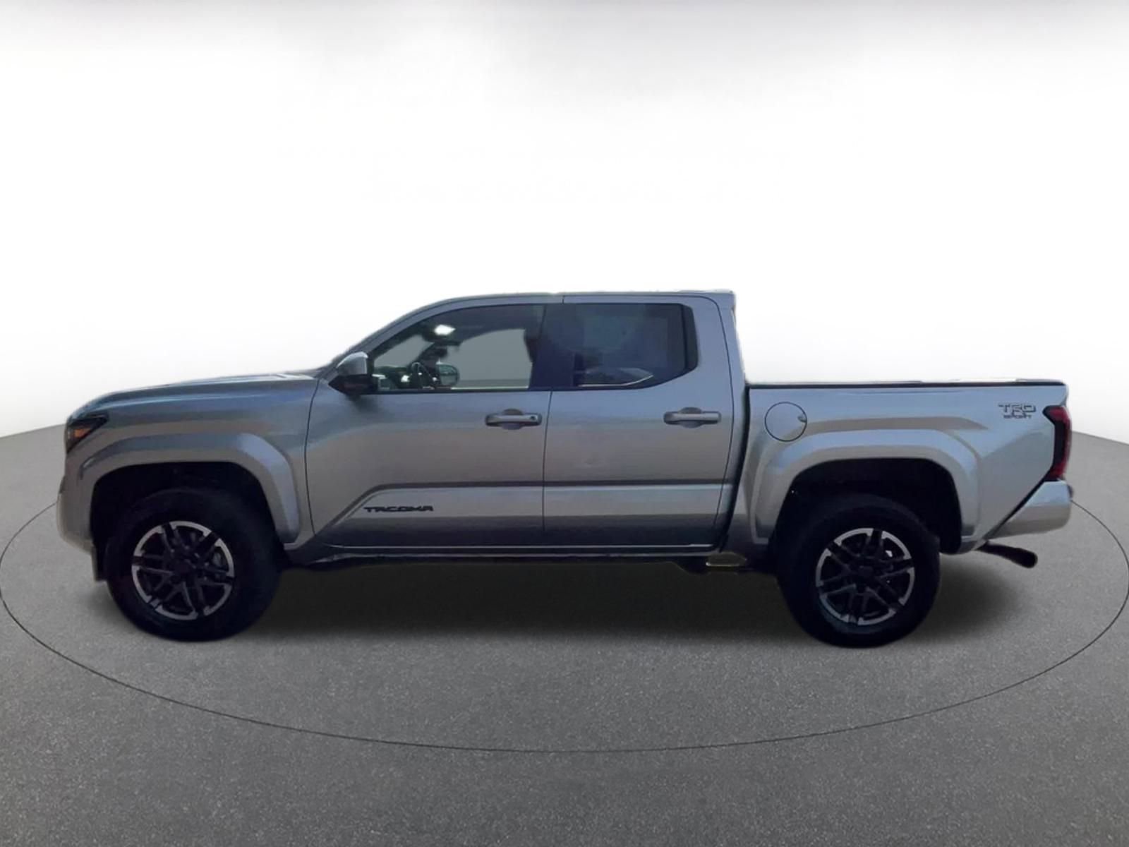 Thumbnail: 2024 Toyota Tacoma - 9