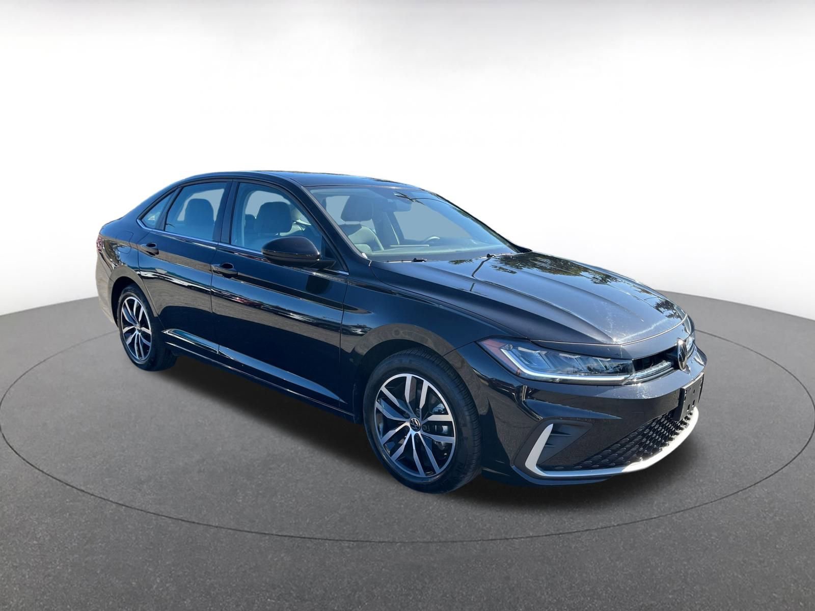 Thumbnail: 2025 Volkswagen Jetta - 1