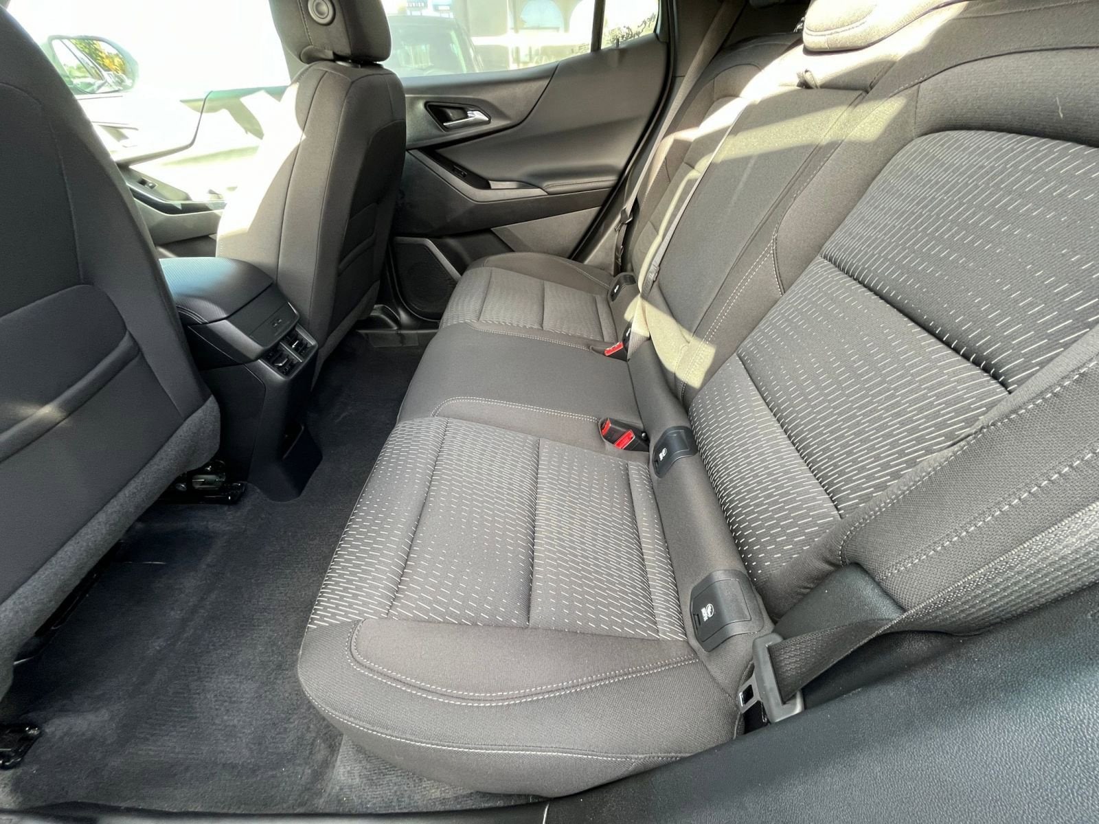 Thumbnail: 2025 Chevrolet Equinox - 25