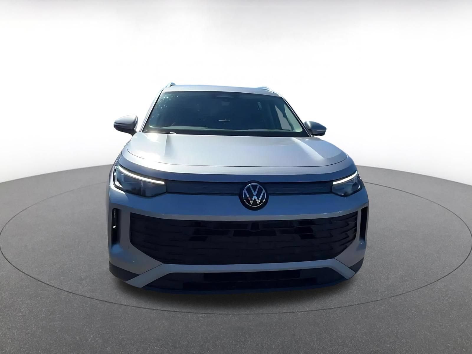 Thumbnail: 2026 Volkswagen Tiguan - 4