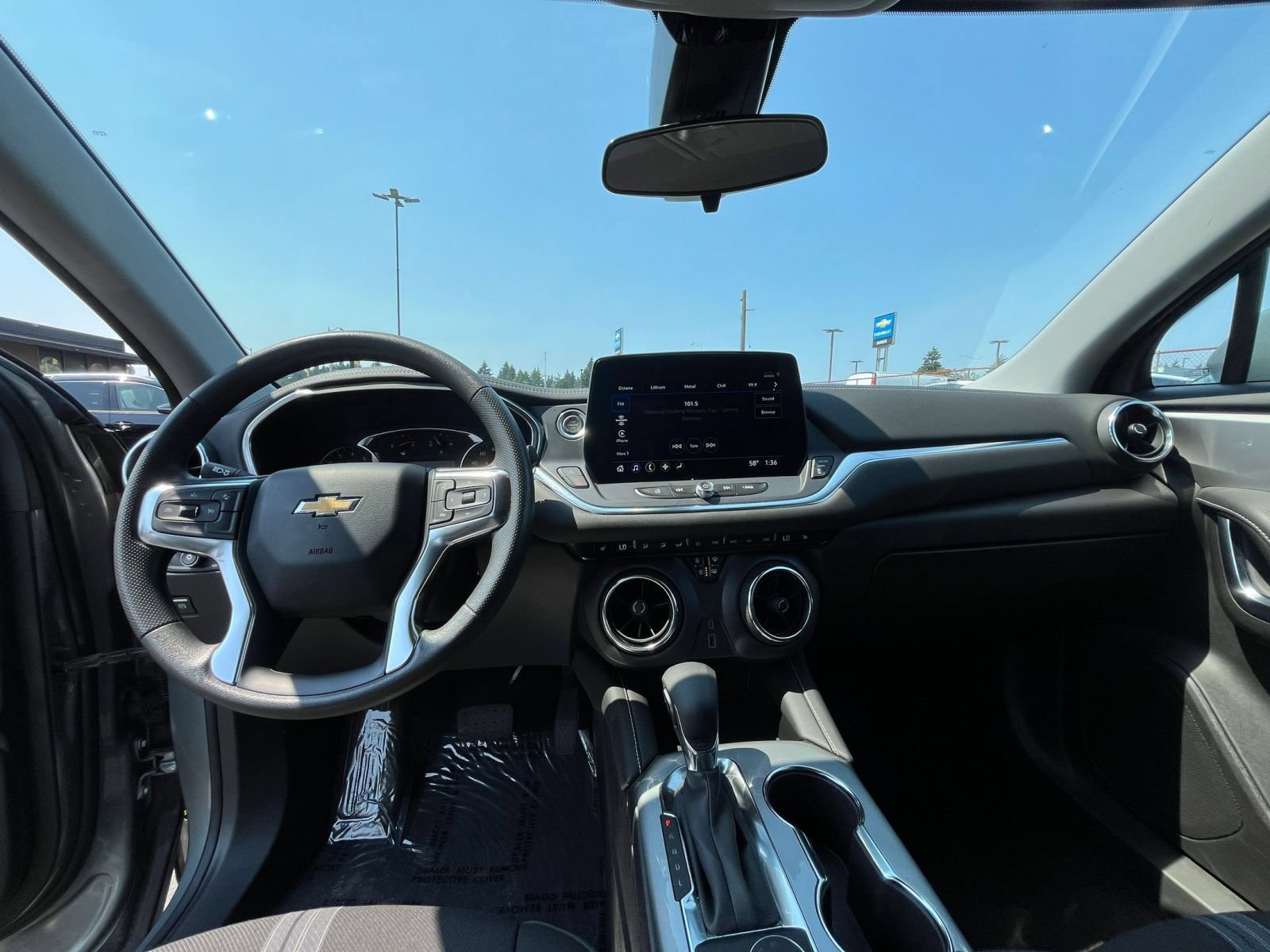Thumbnail: 2025 Chevrolet Blazer - 33