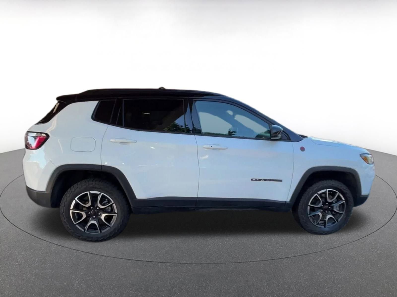 Thumbnail: 2025 Jeep Compass - 16