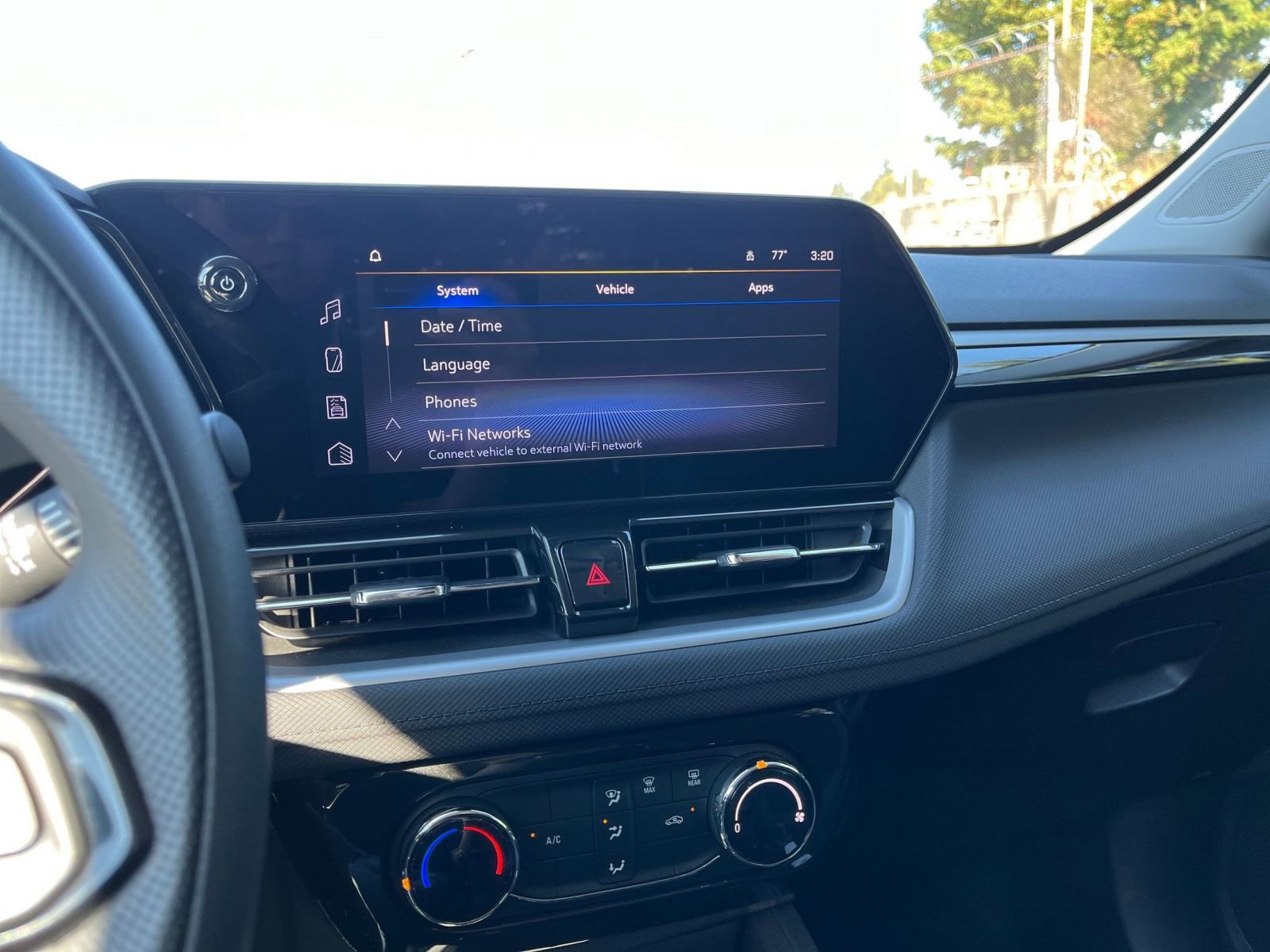 Thumbnail: 2025 Chevrolet TrailBlazer - 21