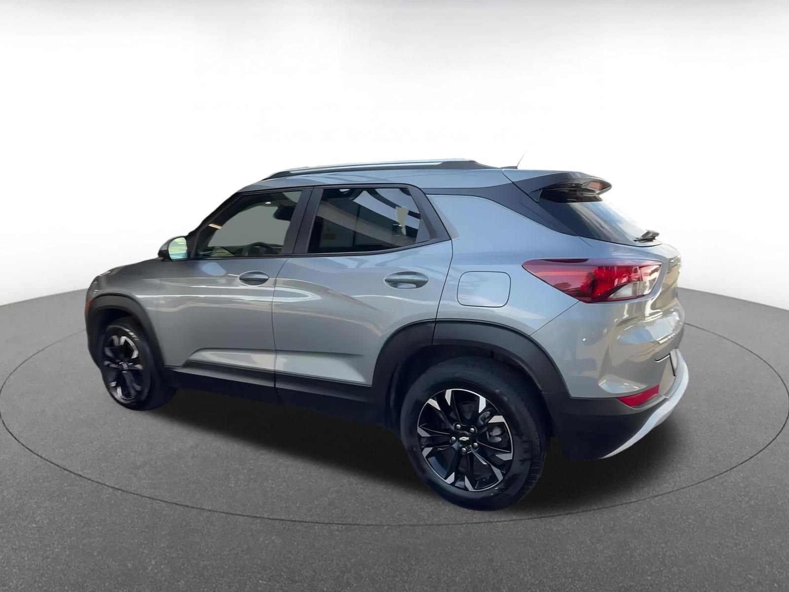 Thumbnail: 2023 Chevrolet TrailBlazer - 10