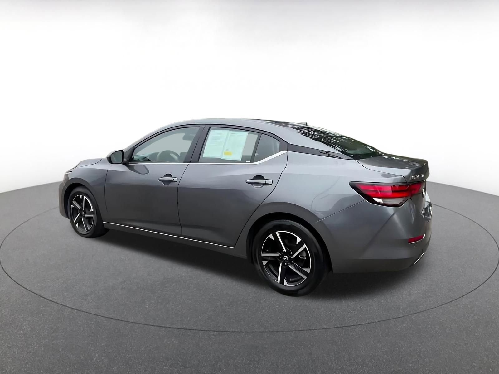 Thumbnail: 2025 Nissan Sentra - 10