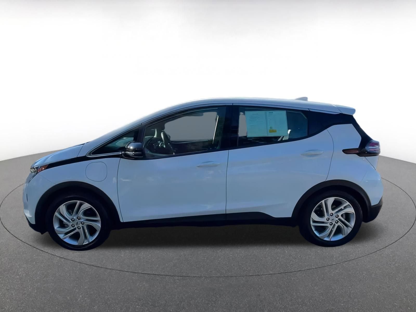 Thumbnail: 2023 Chevrolet Bolt EV - 9
