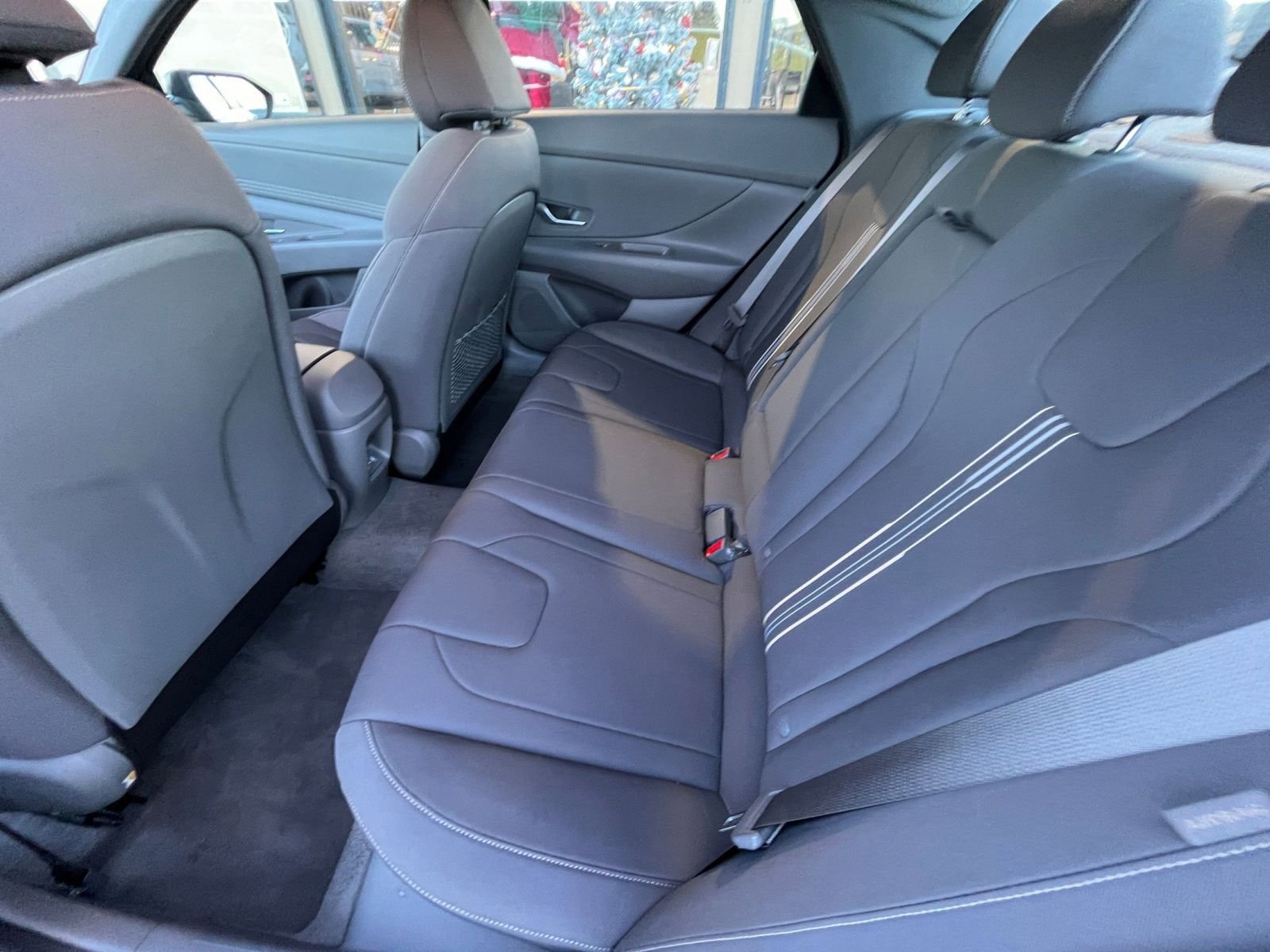 Thumbnail: 2025 Hyundai Elantra - 25