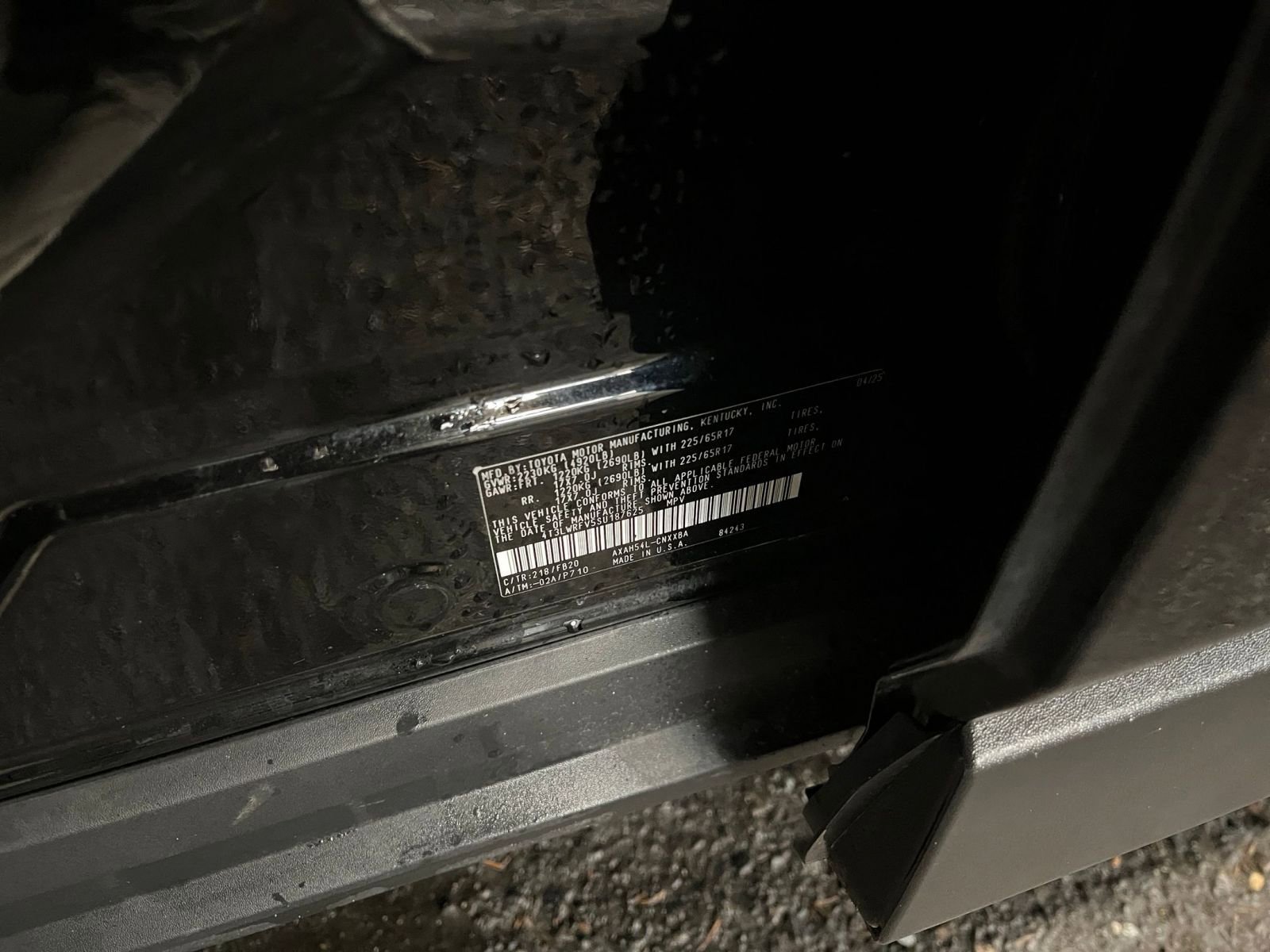 Thumbnail: 2025 Toyota RAV4 - 29