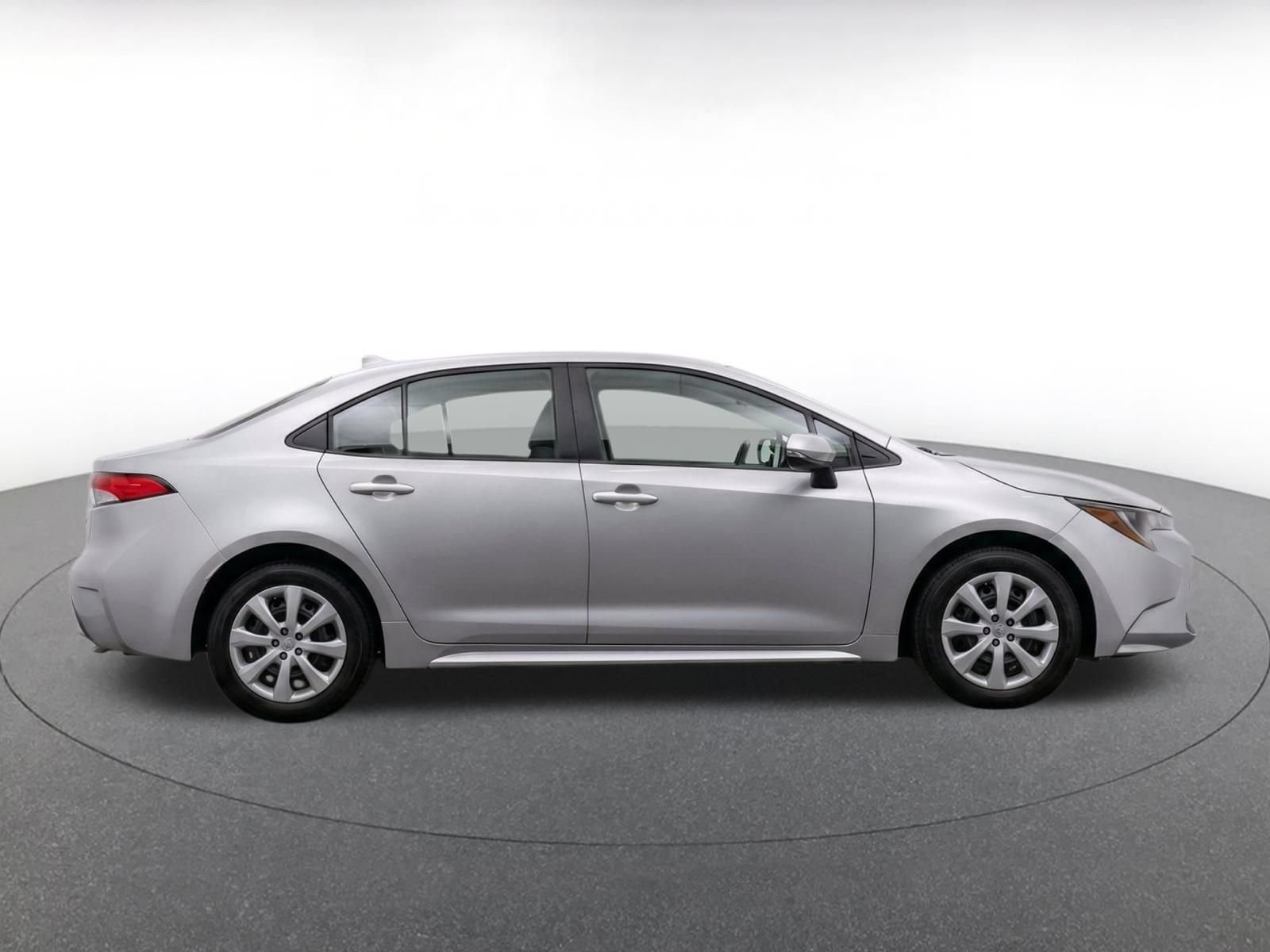 Thumbnail: 2025 Toyota Corolla - 10