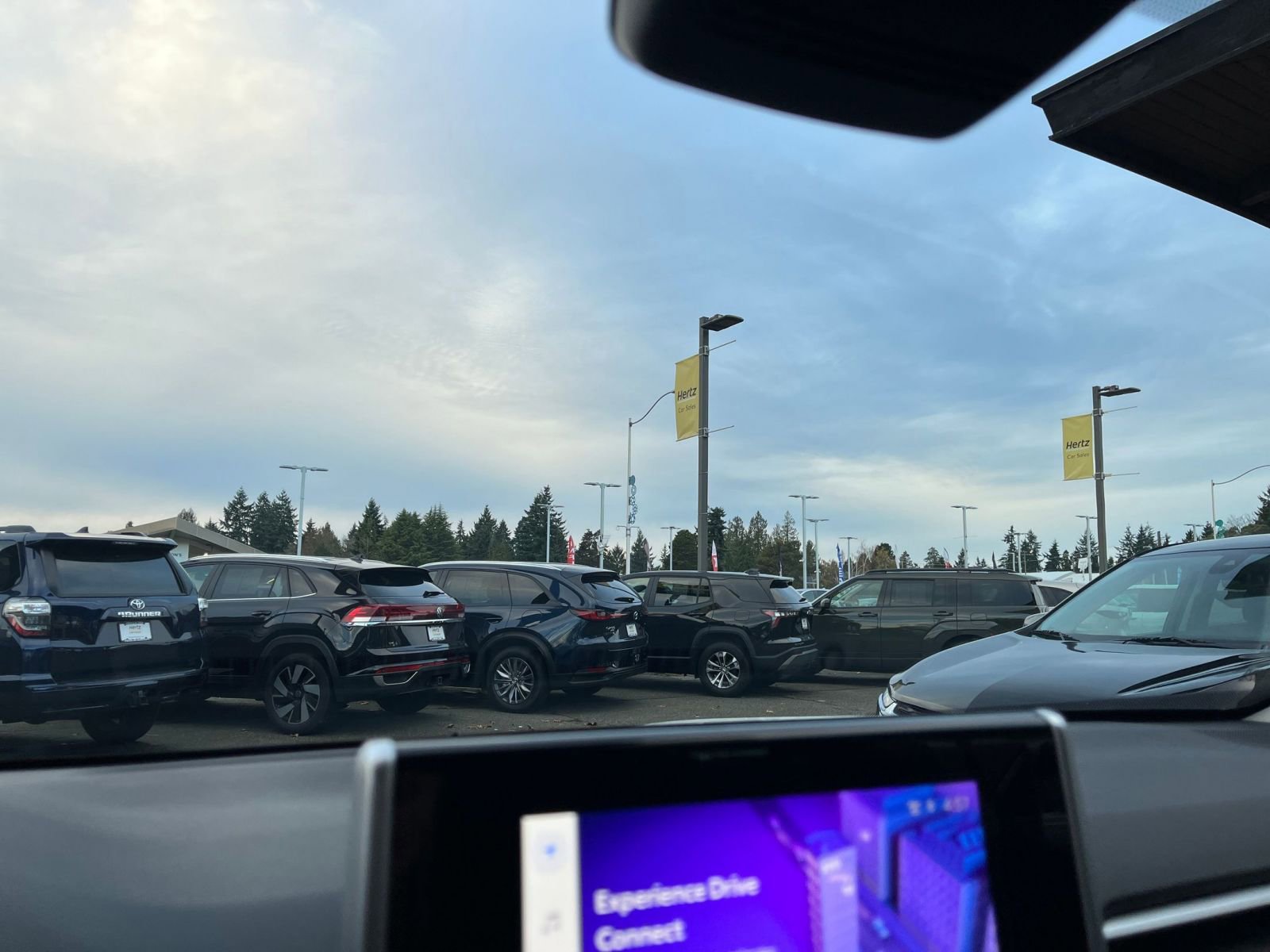 Thumbnail: 2025 Toyota RAV4 - 18