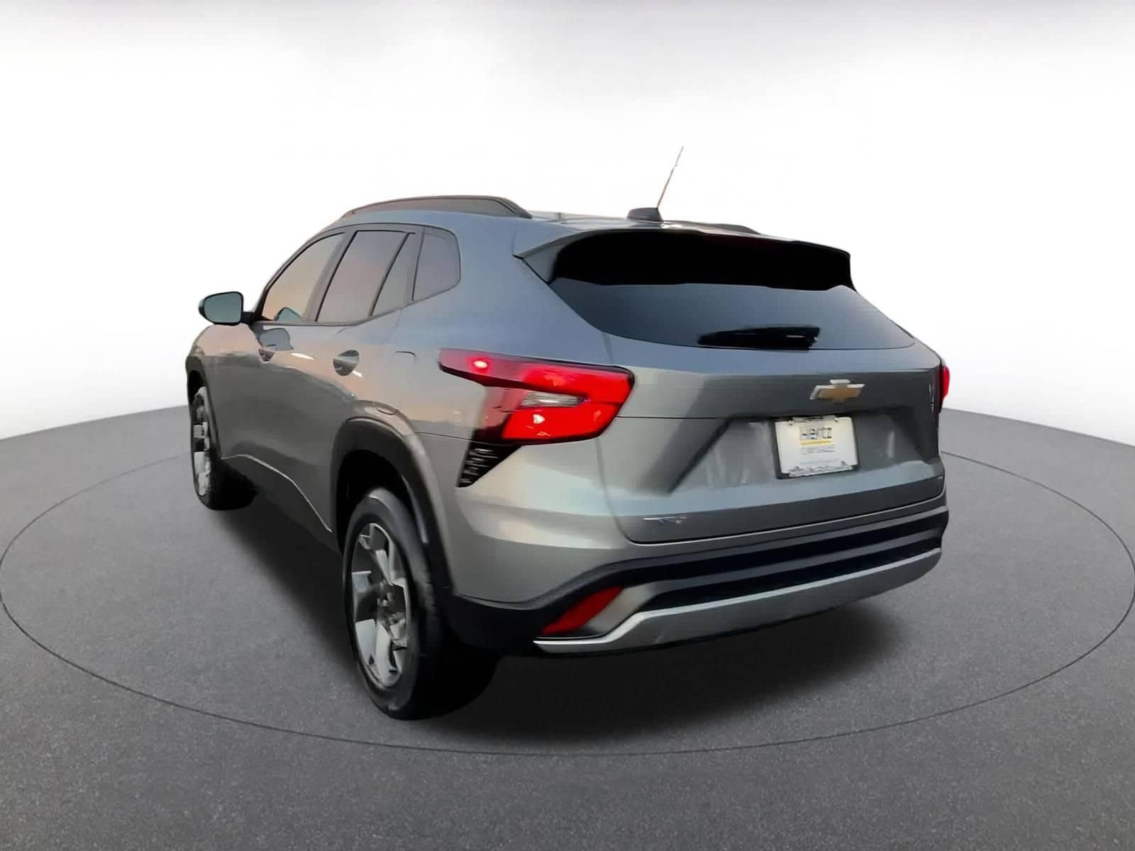 Thumbnail: 2025 Chevrolet Trax - 11