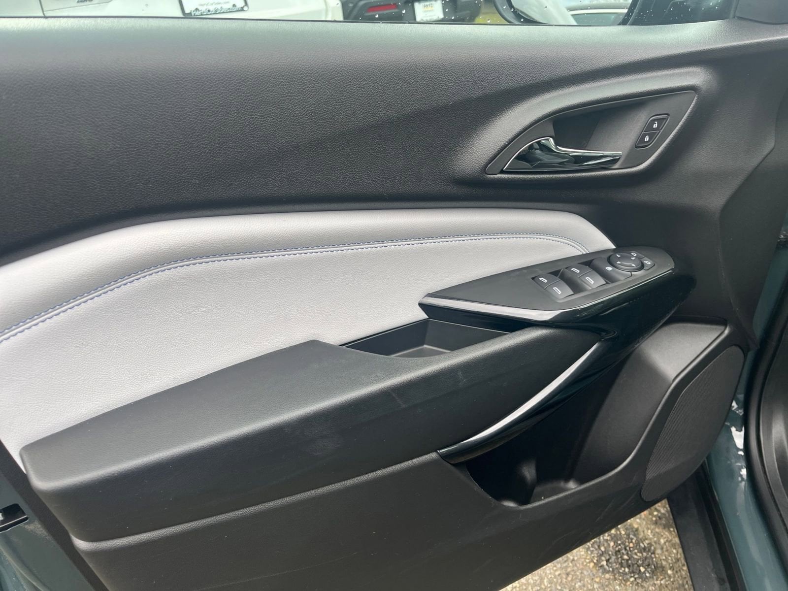 Thumbnail: 2025 Chevrolet Trax - 18