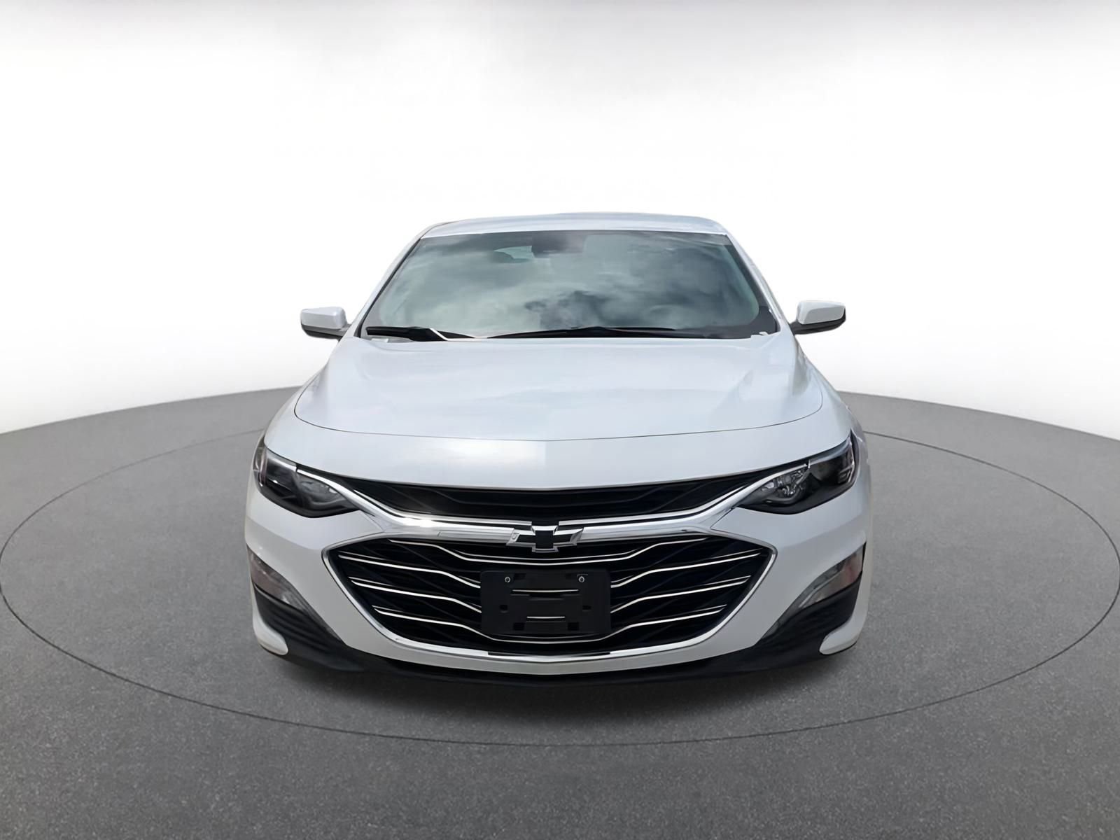 Thumbnail: 2023 Chevrolet Malibu - 5