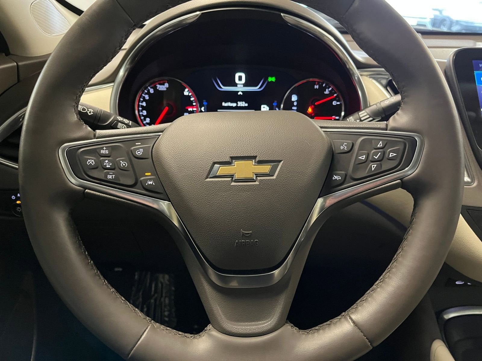 Thumbnail: 2024 Chevrolet Malibu - 29