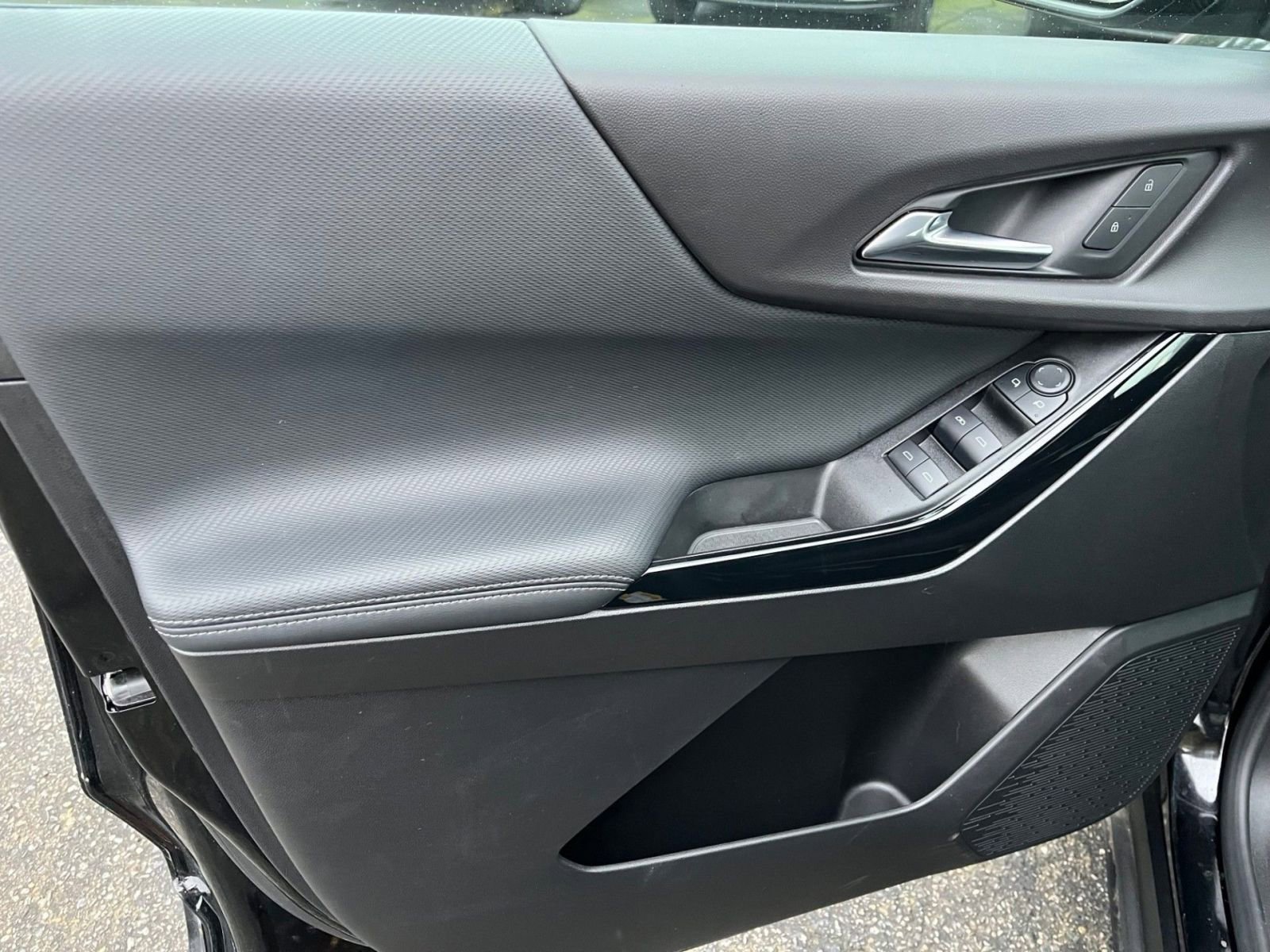 Thumbnail: 2025 Chevrolet Equinox - 15