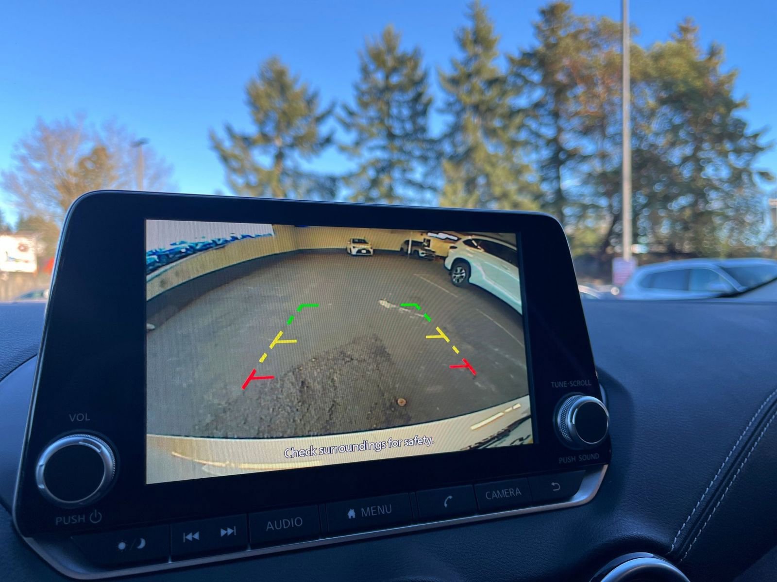 Thumbnail: 2025 Nissan Sentra - 24