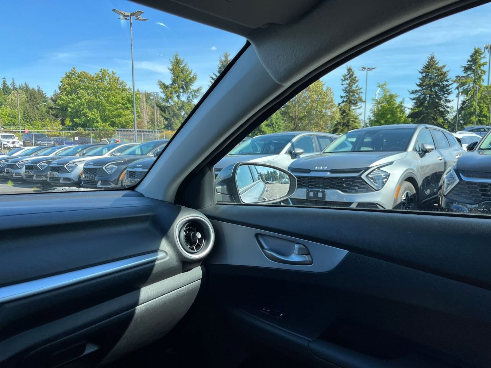 Thumbnail: 2024 Kia Forte - 35