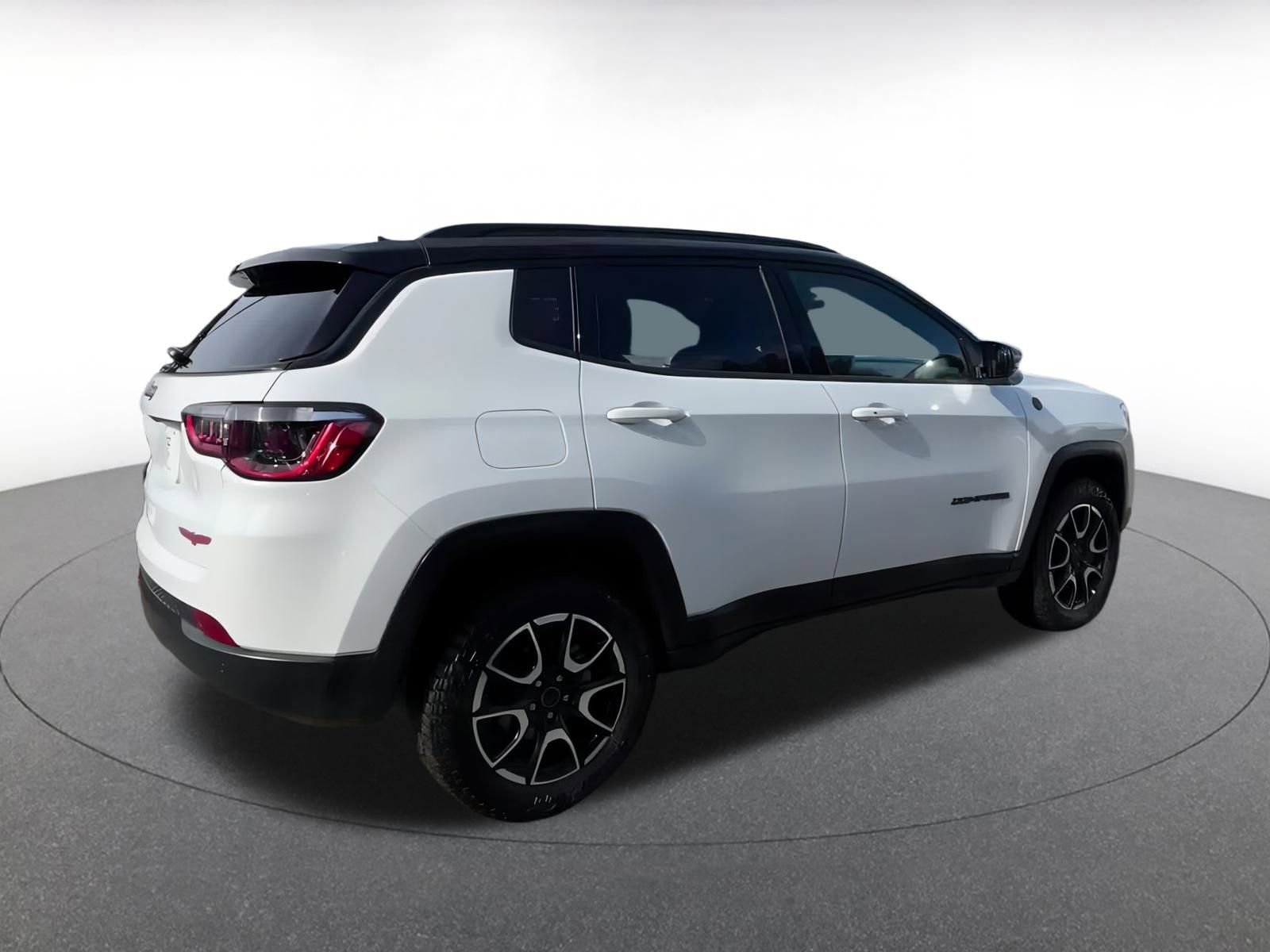 Thumbnail: 2025 Jeep Compass - 14