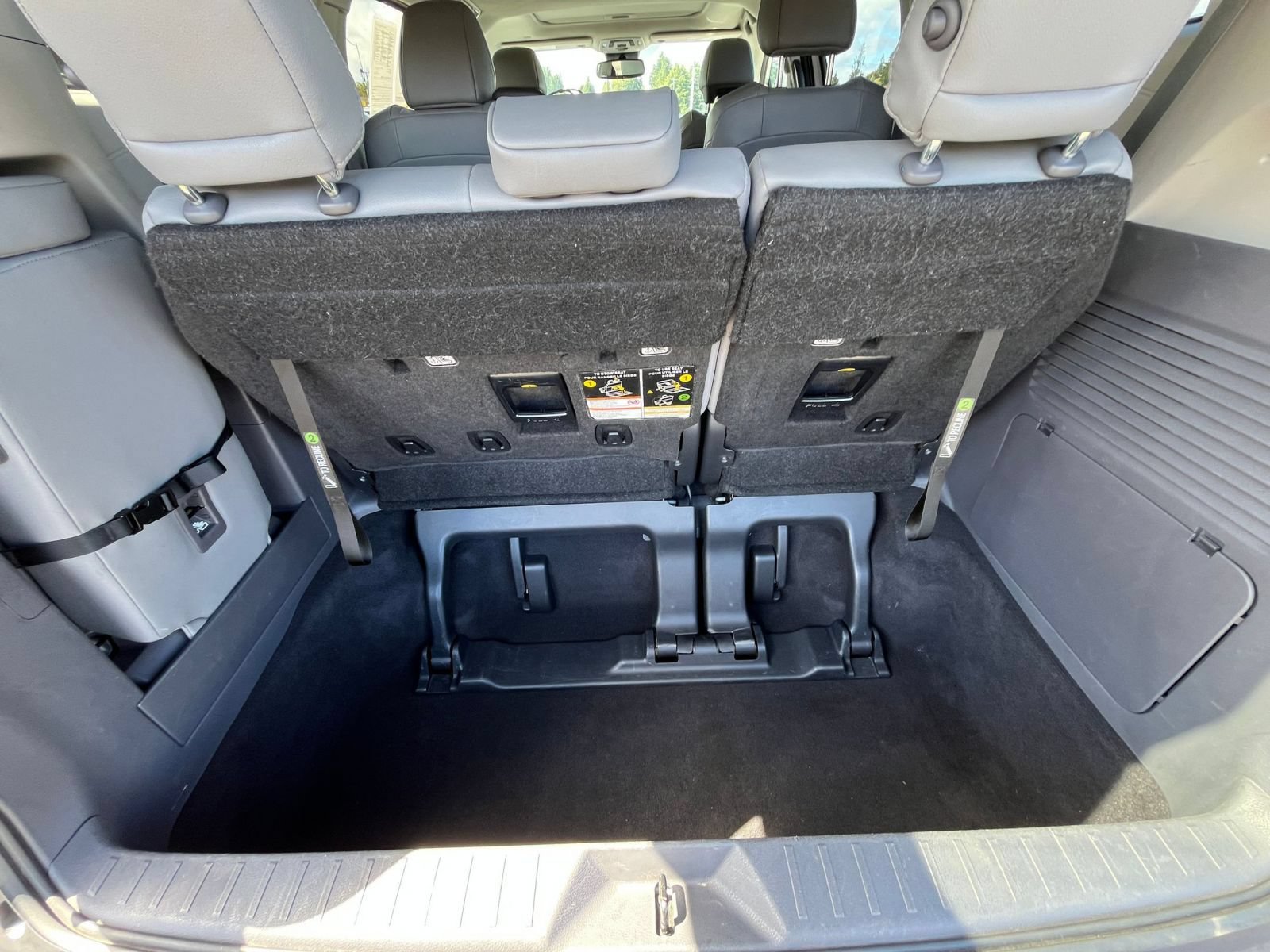 Thumbnail: 2023 Toyota Sienna - 29