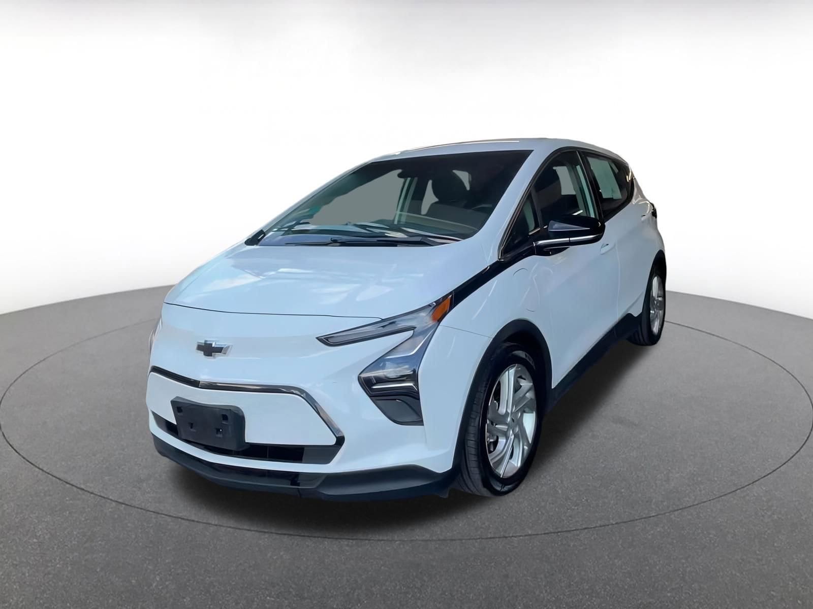 Thumbnail: 2023 Chevrolet Bolt EV - 6