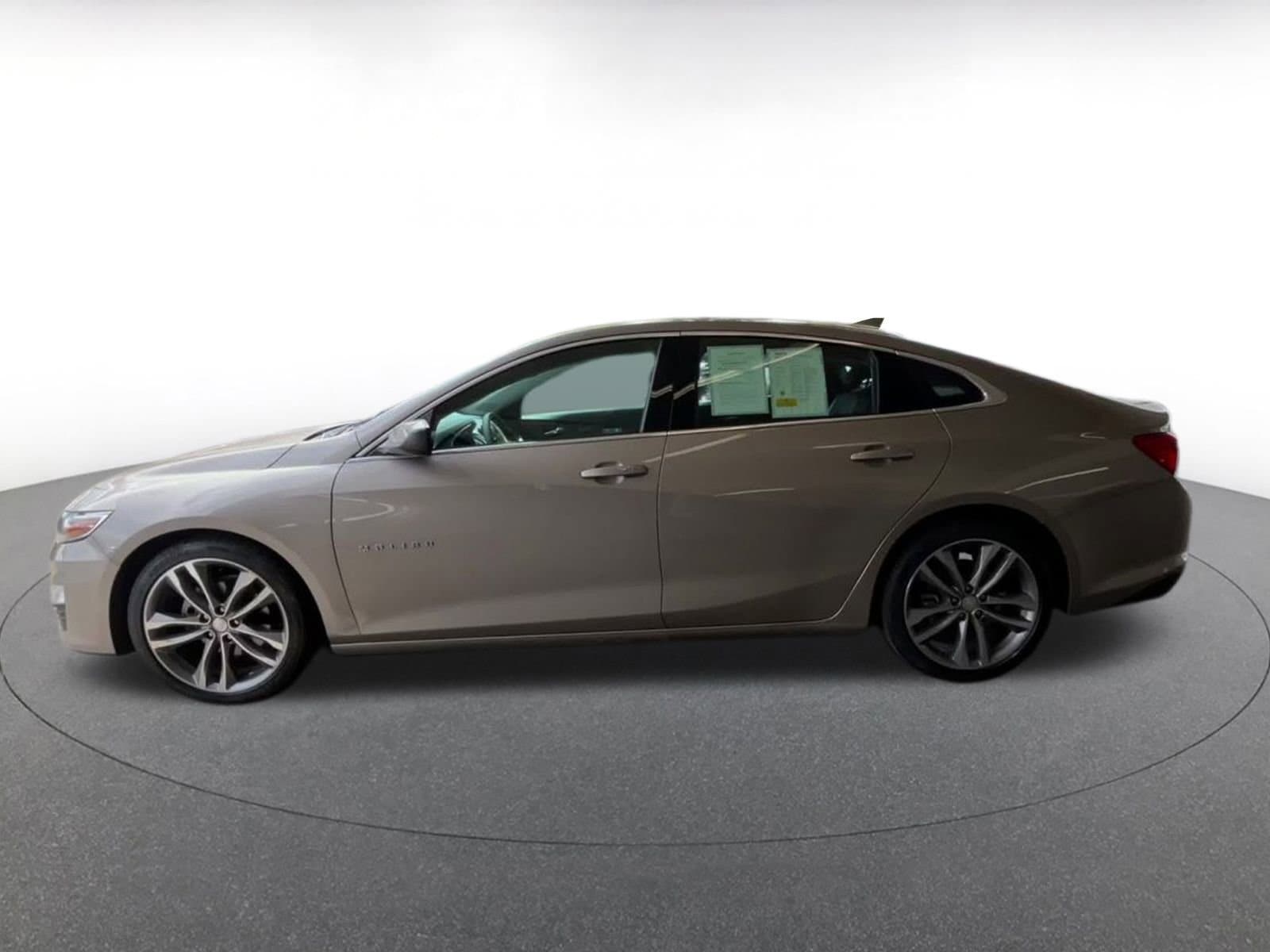 Thumbnail: 2023 Chevrolet Malibu - 9