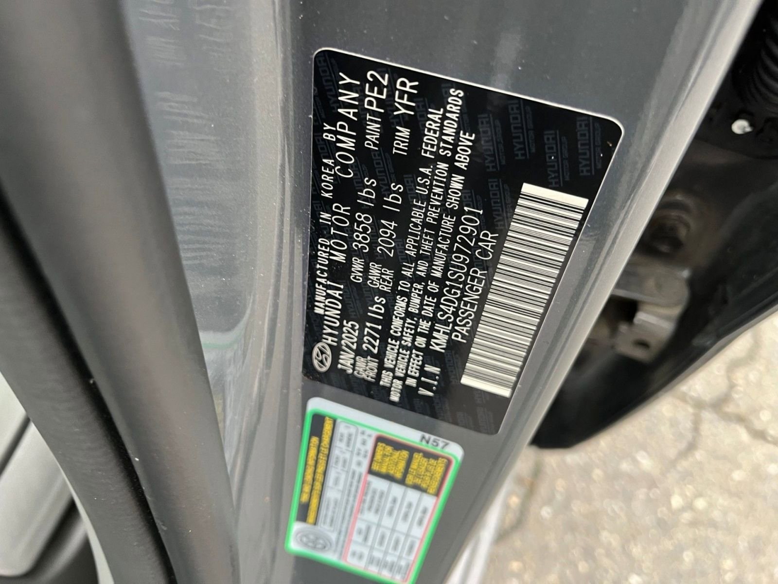 Thumbnail: 2025 Hyundai Elantra - 9