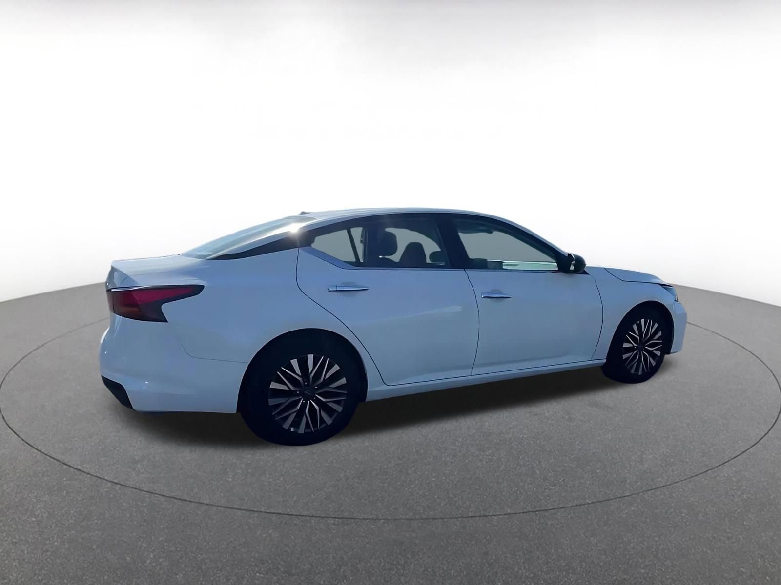 Thumbnail: 2025 Nissan Altima - 15
