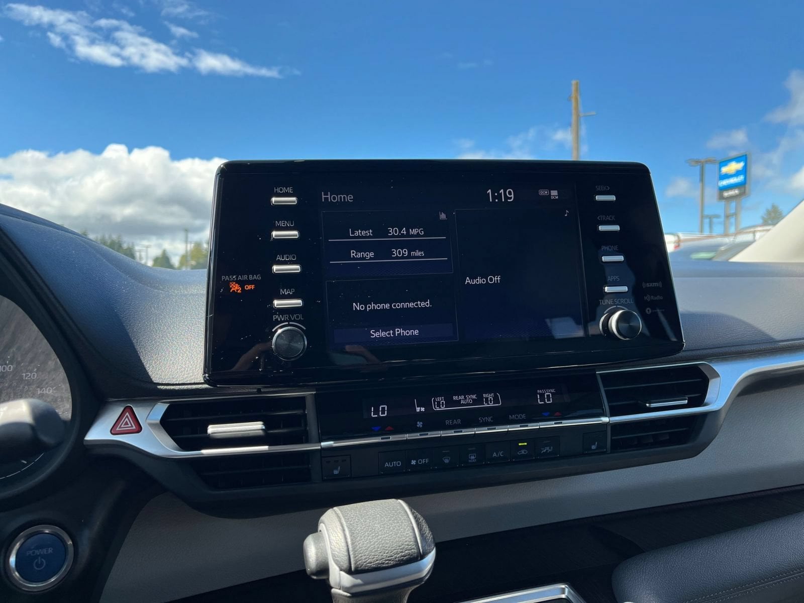 Thumbnail: 2023 Toyota Sienna - 16