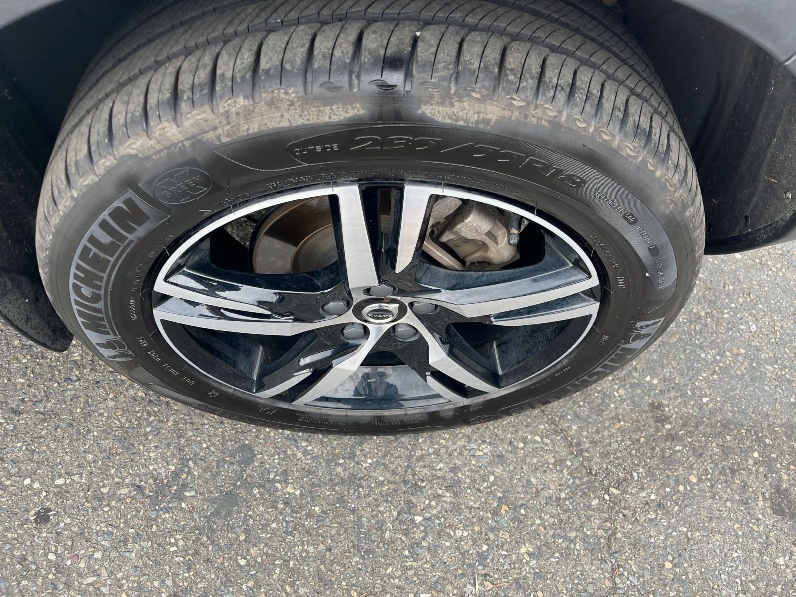 Thumbnail: 2024 Volvo XC40 - 30