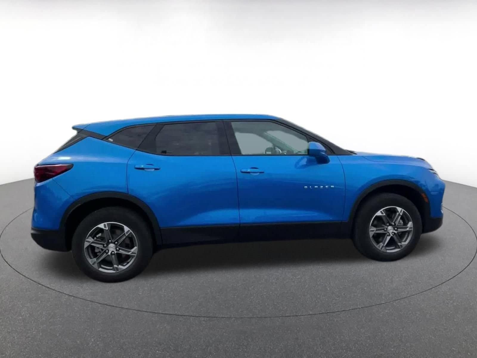 Thumbnail: 2025 Chevrolet Blazer - 16