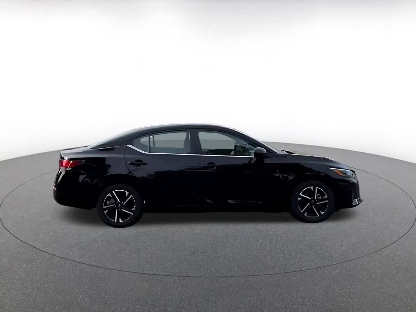 Thumbnail: 2025 Nissan Sentra - 12