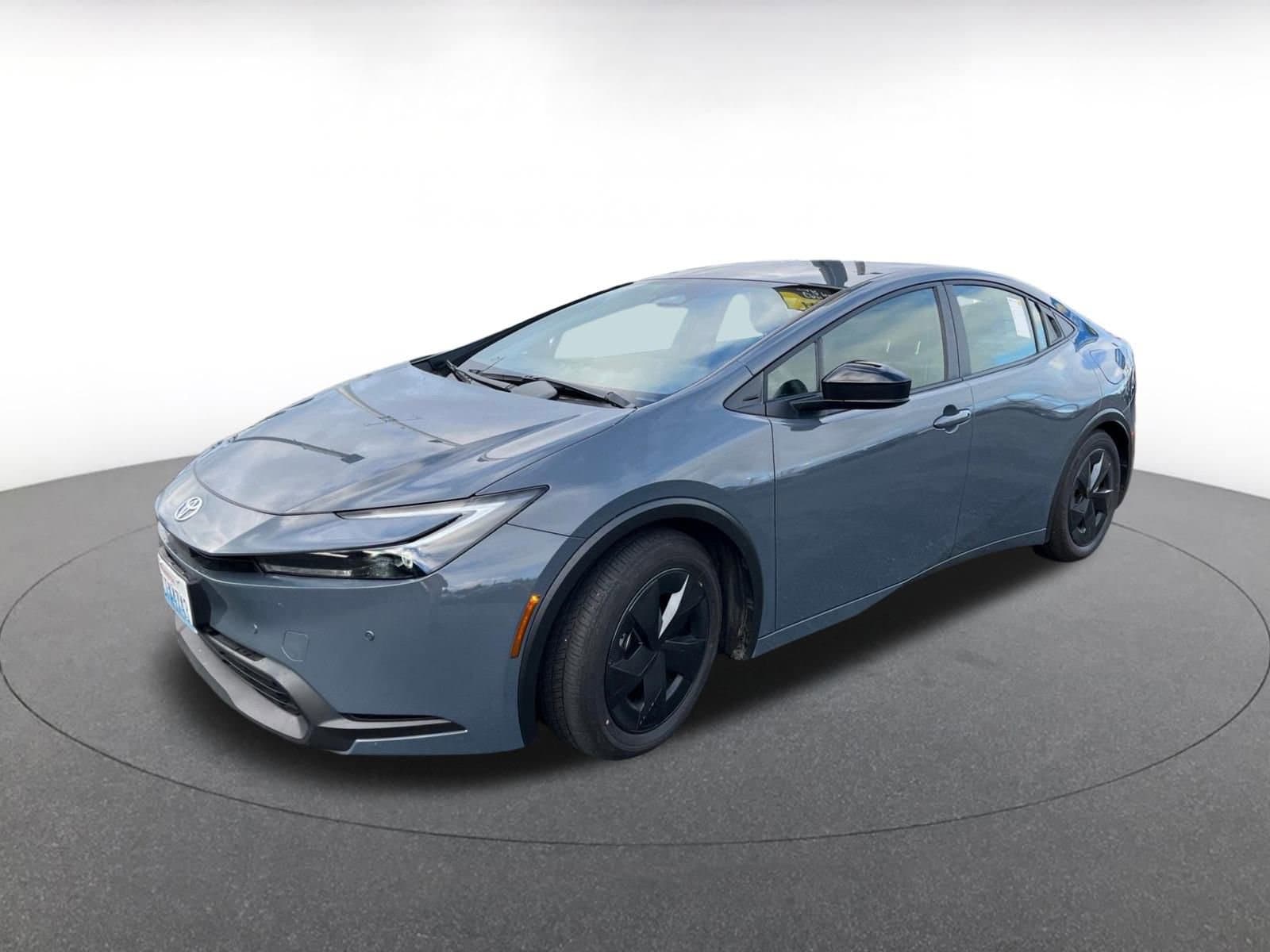 Thumbnail: 2025 Toyota Prius - 3