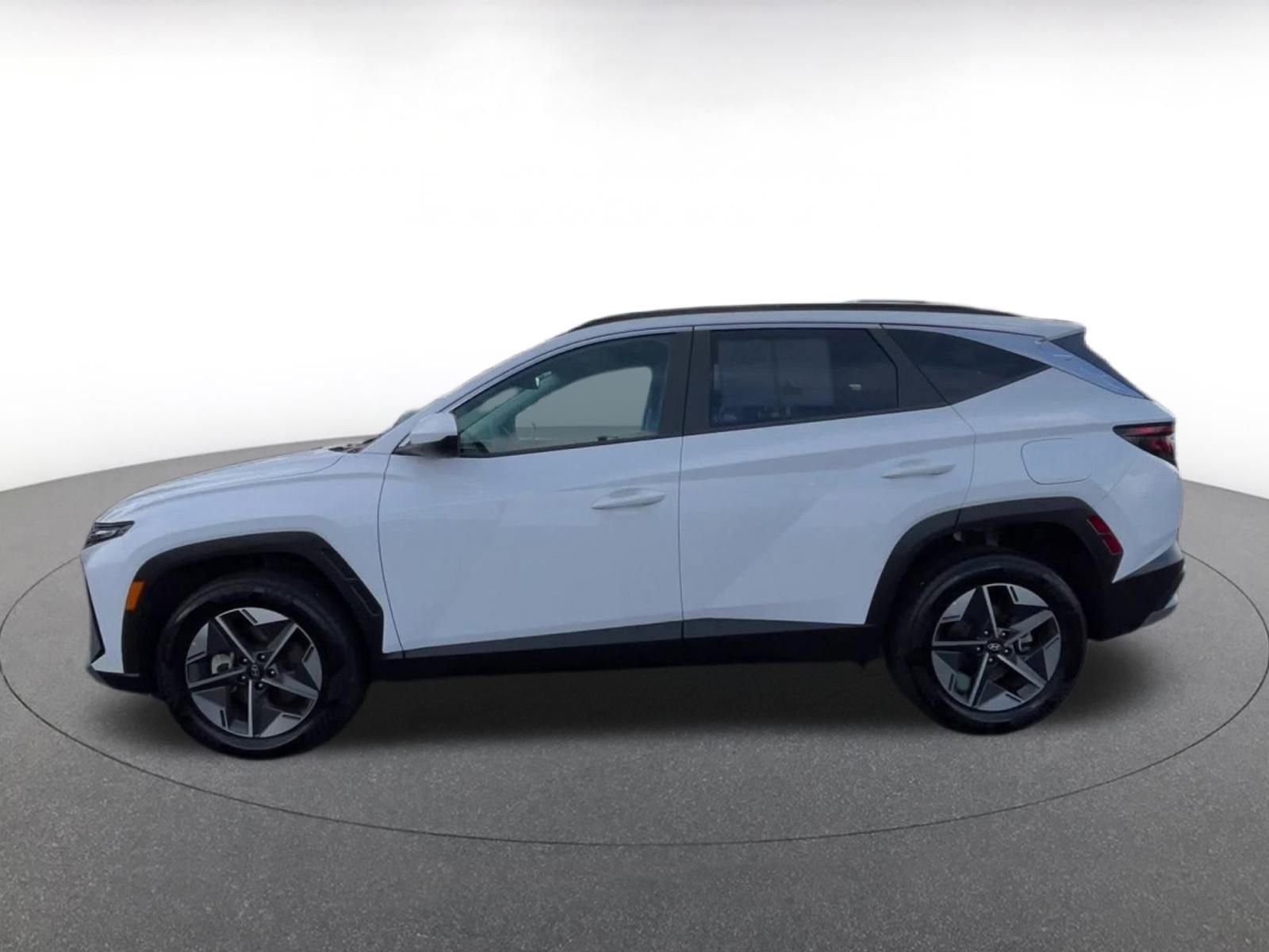 Thumbnail: 2025 Hyundai Tucson - 9