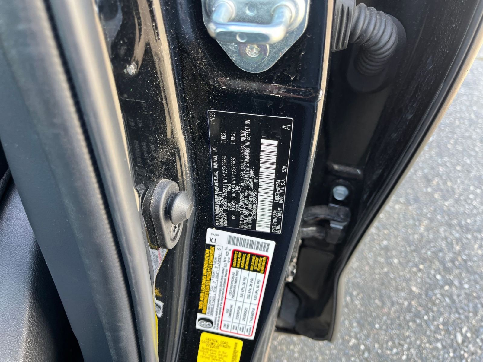 Thumbnail: 2025 Toyota Highlander - 32