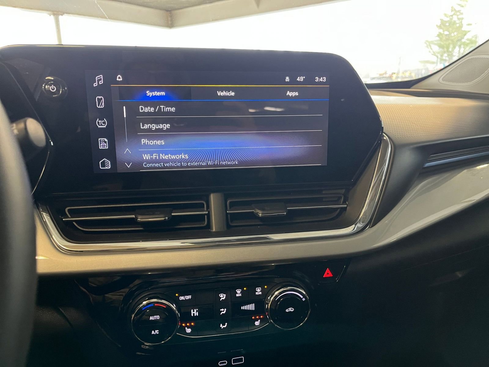 Thumbnail: 2025 Chevrolet Trax - 20