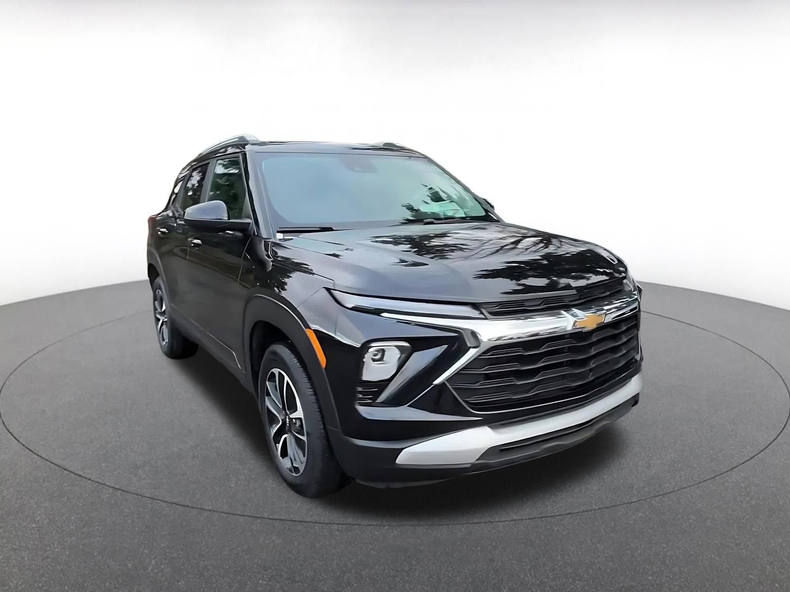 Thumbnail: 2025 Chevrolet TrailBlazer - 3